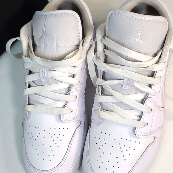 Jordan Shoes Jordan Low Gs Size 7y Poshmark